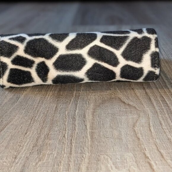NWOT Kate Spade Giraffe Pattern Faux Fur Clutch - Picture 5 of 7